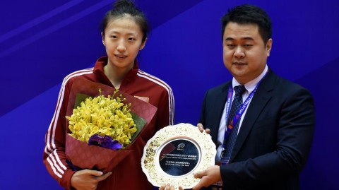 丁霞：从十年百大到传奇谢幕，中国女排“小蚂蚁”的不朽篇章