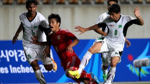 安永佳制胜球，中国香港U23 1-0力克巴勒斯坦U23晋级亚运8强