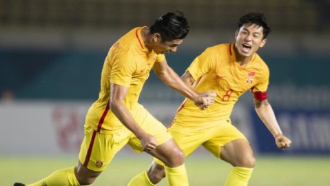 亚运男足小组赛C组：中国香港4-0中华台北，港队两连胜提前出线